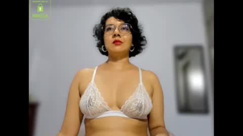Snapshot of eva_rain01 chatting on 12-19-24, 07:40 Eva online show from 12-19-24, 07:40