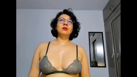 Snapshot of eva_rain01 chatting on 02-03-25, 12:58 Eva online show from 02-03-25, 12:58