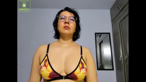 Snapshot of eva_rain01 chatting on 02-10-25, 04:47 Eva online show from 02-10-25, 04:47