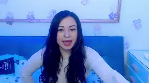 Snapshot of eva_rosell chatting on 09-11-25, 02:28 Eva online show from 09-11-25, 02:28