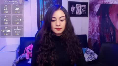 Snapshot of eva_rosell chatting on 09-19-25, 02:51 Eva online show from 09-19-25, 02:51