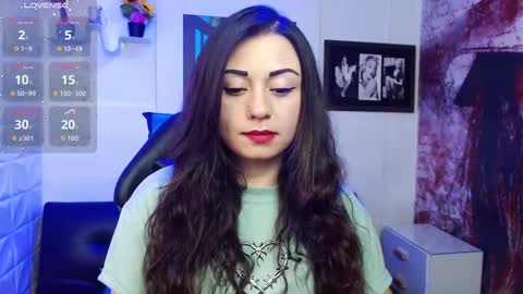 Snapshot of eva_rosell chatting on 09-26-25, 02:43 Eva online show from 09-26-25, 02:43