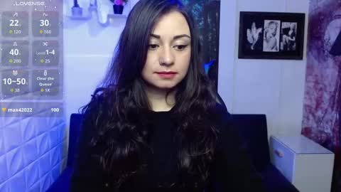 Snapshot of eva_rosell chatting on 10-06-25, 02:36 Eva online show from 10-06-25, 02:36