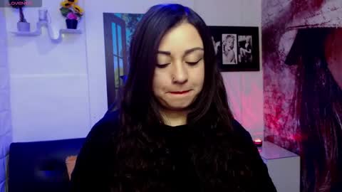 Snapshot of eva_rosell chatting on 10-14-25, 02:51 Eva online show from 10-14-25, 02:51