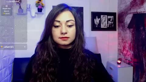 Snapshot of eva_rosell chatting on 10-15-25, 02:39 Eva online show from 10-15-25, 02:39