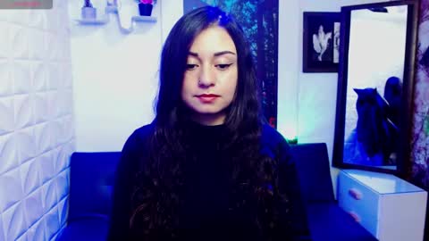 Snapshot of eva_rosell chatting on 10-18-25, 02:40 Eva online show from 10-18-25, 02:40