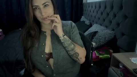 Snapshot of eva_rosie chatting on 07-27-26, 11:56 Eva Rose online show from 07-27-26, 11:56