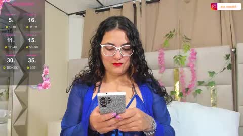 Eva  online show from 10-08-25, 11:52