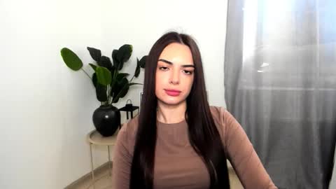 Snapshot of eva_rossee_ chatting on 03-05-26, 03:08 Eva online show from 03-05-26, 03:08