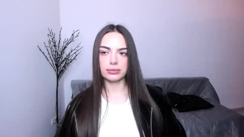 Eva online show from 05-04-26, 04:47