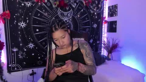 Eva  online show from 12-05-25, 09:29