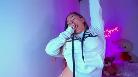 Eva Shinee online show from 02-07-25, 10:29