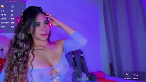 Eva Shinee online show from 10-17-25, 10:40