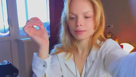 Snapshot of eva_sinn chatting on 05-21-26, 09:05 Hi there i am Eva and i wish create a nice community with you so join my Ticket Show for more pleasure online show from 05-21-26, 09:05