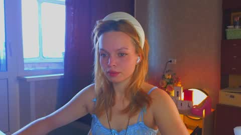 Snapshot of eva_sinn chatting on 05-30-26, 10:12 Hi there i am Eva and i wish create a nice community with you so join my Ticket Show for more pleasure online show from 05-30-26, 10:12