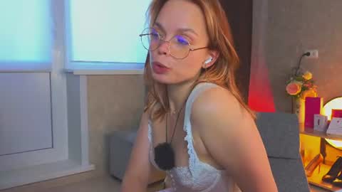 Snapshot of eva_sinn chatting on 06-19-26, 02:10 Hi there i am Eva and i wish create a nice community with you so join my Ticket Show for more pleasure online show from 06-19-26, 02:10