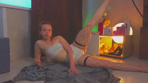 Snapshot of eva_sinn chatting on 06-24-26, 03:44 Hi there i am Eva and i wish create a nice community with you so join my Ticket Show for more pleasure online show from 06-24-26, 03:44