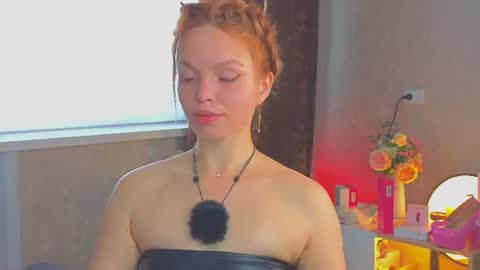 Snapshot of eva_sinn chatting on 06-25-26, 10:53 Hi there i am Eva and i wish create a nice community with you so join my Ticket Show for more pleasure online show from 06-25-26, 10:53