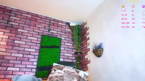 Eva online show from 01-19-25, 06:31