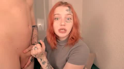 Snapshot of eva_sunshine_blueeyes chatting on 10-12-25, 08:30 Eva Sunshine Blue Eyes online show from 10-12-25, 08:30