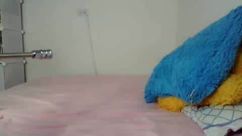 Estefania online show from 09-14-25, 05:01