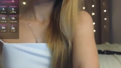 Snapshot of eva_vex chatting on 12-14-24, 02:42 Hello Im Eva online show from 12-14-24, 02:42