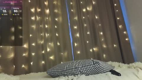 Snapshot of eva_vex chatting on 12-18-24, 01:34 Hello Im Eva online show from 12-18-24, 01:34