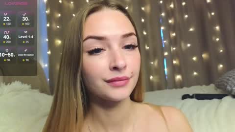Snapshot of eva_vex chatting on 12-19-24, 10:02 Hello Im Eva online show from 12-19-24, 10:02