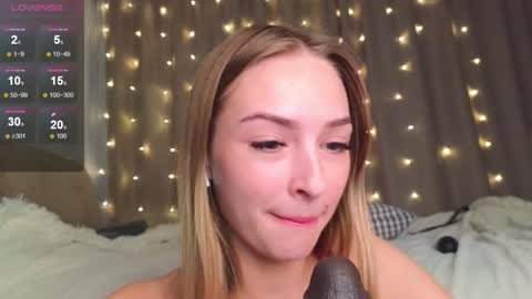 Snapshot of eva_vex chatting on 12-29-24, 04:51 Hello Im Eva online show from 12-29-24, 04:51