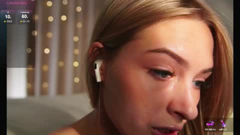 Snapshot of eva_vex chatting on 01-29-25, 03:58 Hello Im Eva online show from 01-29-25, 03:58