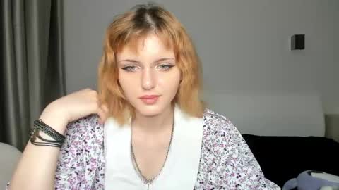Snapshot of eva_vv chatting on 05-28-26, 06:00 Eva online show from 05-28-26, 06:00