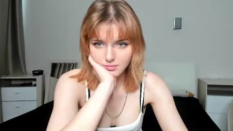 Snapshot of eva_vv chatting on 06-13-26, 06:11 Eva online show from 06-13-26, 06:11