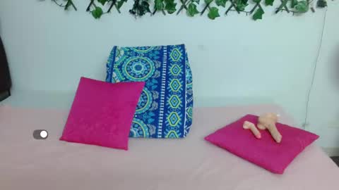 Eva   online show from 02-12-25, 07:24