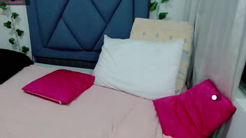 Eva   online show from 02-17-25, 01:15