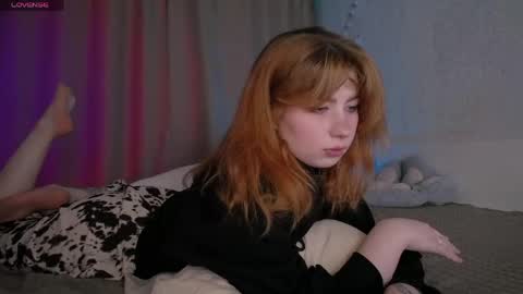 Snapshot of evaa_moonn_ chatting on 05-15-26, 01:18 Eva online show from 05-15-26, 01:18