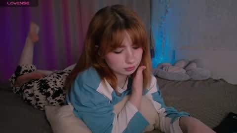 Snapshot of evaa_moonn_ chatting on 06-13-26, 05:11 Eva online show from 06-13-26, 05:11