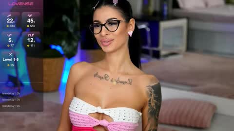 Snapshot of evaamanti chatting on 11-05-25, 05:40 Eva online show from 11-05-25, 05:40