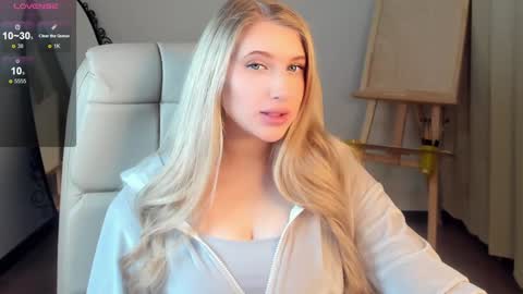 Eva  online show from 01-19-25, 02:47