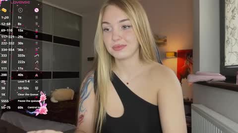 evacarter1 online show from 10-24-25, 10:44