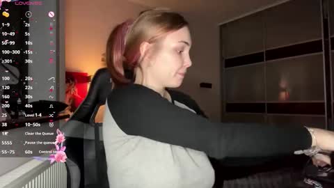 evacarter1 online show from 11-30-25, 01:48