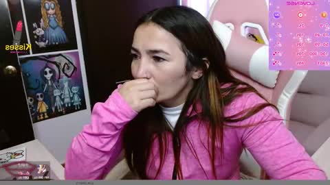 Snapshot of evagrays chatting on 09-11-25, 10:21 Eva online show from 09-11-25, 10:21