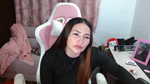 Snapshot of evagrays chatting on 09-16-25, 11:50 Eva online show from 09-16-25, 11:50