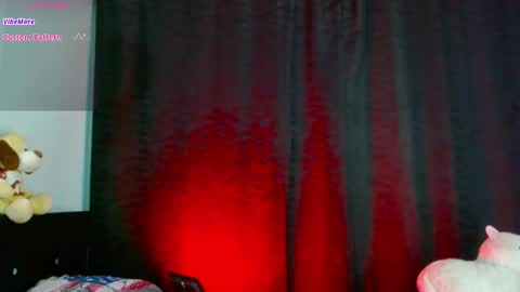 Snapshot of evah_lee chatting on 10-01-25, 02:06 Evah Lee online show from 10-01-25, 02:06
