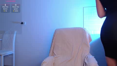 Eva online show from 11-14-25, 03:38