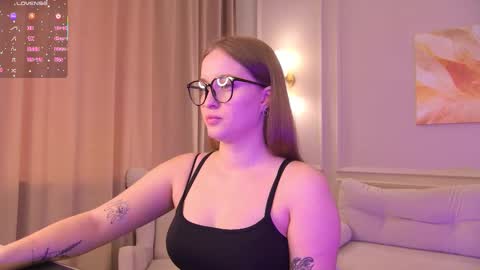 evahariss1 online show from 10-11-25, 09:08