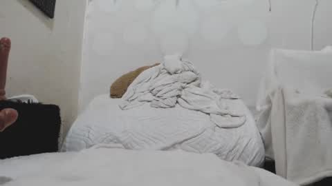 Snapshot of evahootxx chatting on 01-30-25, 08:22 EVA online show from 01-30-25, 08:22