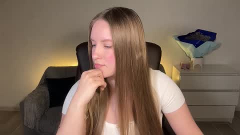 Eva online show from 03-27-26, 05:56