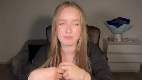 Eva online show from 04-21-26, 08:34