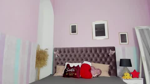 Eva online show from 12-26-24, 04:21