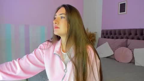 Snapshot of evalaniss chatting on 04-28-26, 03:11 Eva online show from 04-28-26, 03:11
